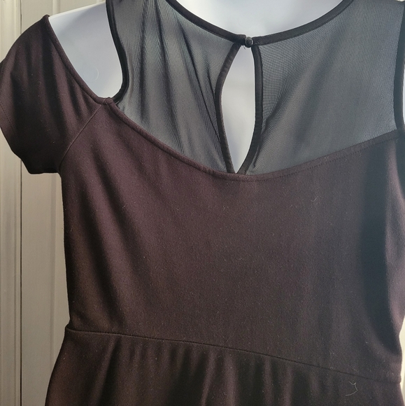 Torrid Cold Cold Shoulder Mesh Top - Picture 3 of 4
